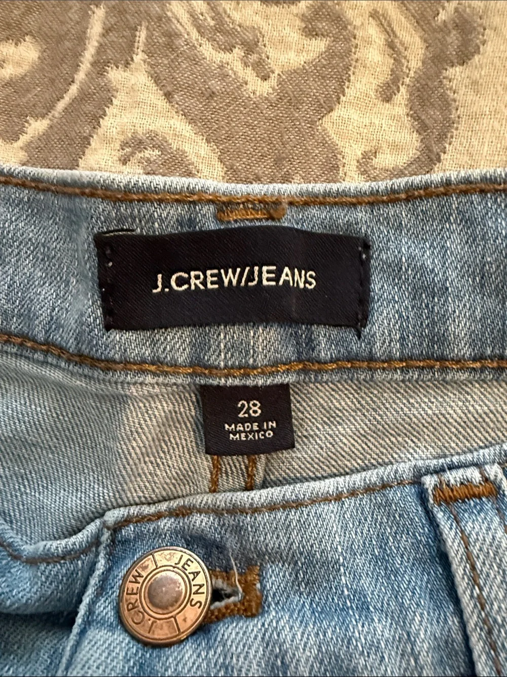 J. Crew Light Wash Denim Button-Front Cutoff Shorts Size 28
